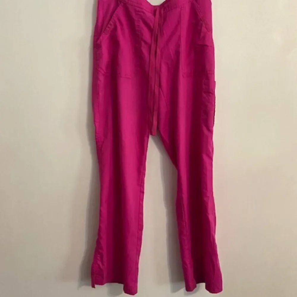 - Grey's Anatomy by Barco Pink 4 pocket scrub pants, size S